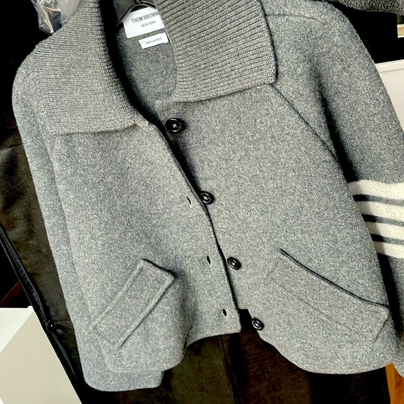 Thom Browne Boiled Wool Milano 4-BAR Cropped Car Coat - Picture 4 of 4